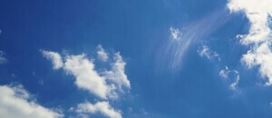 Proč je nebe modré? Vědci to zjistili před 150 lety