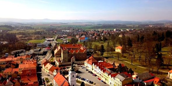 Město Horšovský Týn láká k návštěvě.