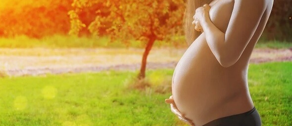 Žena v pokročilé fázi těhotenství
