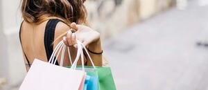 Žena na nákupech