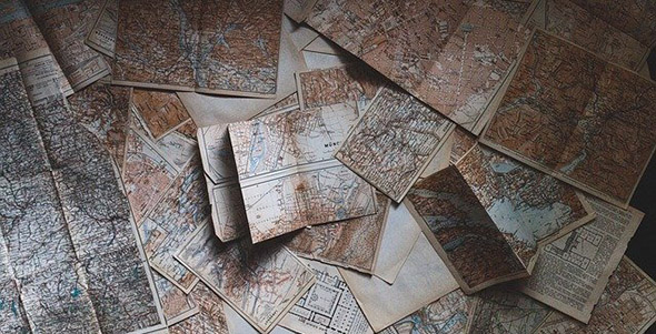 Historické papírové mapy
