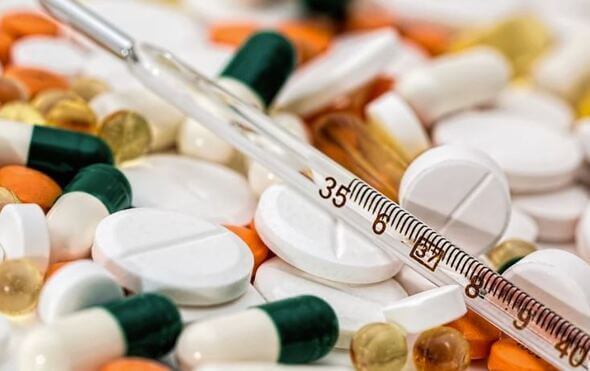 Léky na covid-19 - bamlanivimab, ivermektin, remdesivir a další