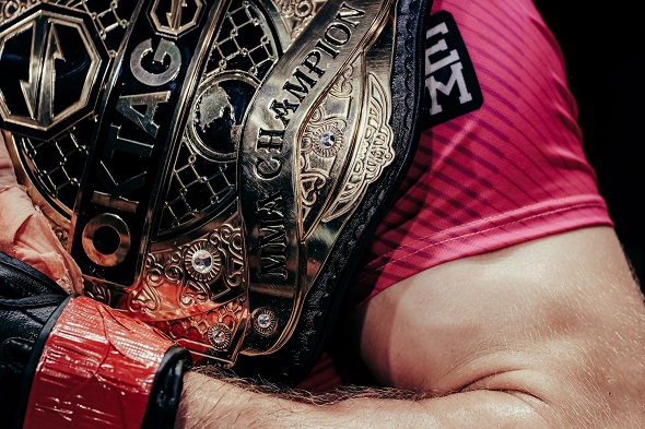 Šampionský pás velterové divize organizace Oktagon MMA