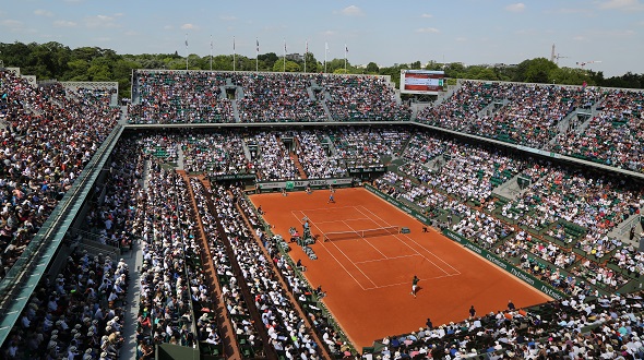 Roland Garros, tenisový grandslam, kurt Philippe Chatrier - Zdroj Leonard Zhukovsky, Shutterstock.com