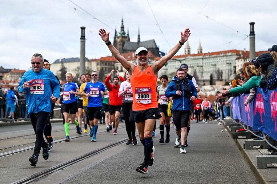 Doběhněte si pro medaili na Pražském mezinárodním maratonu 2023