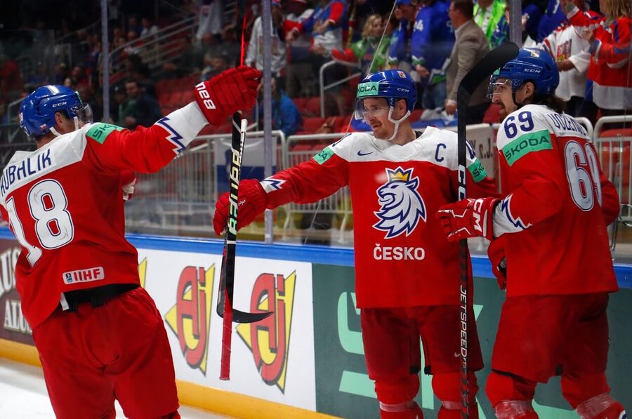 Česko na MS v hokeji 2023 bodově táhnou Dominik Kubalík a Roman Červenka
