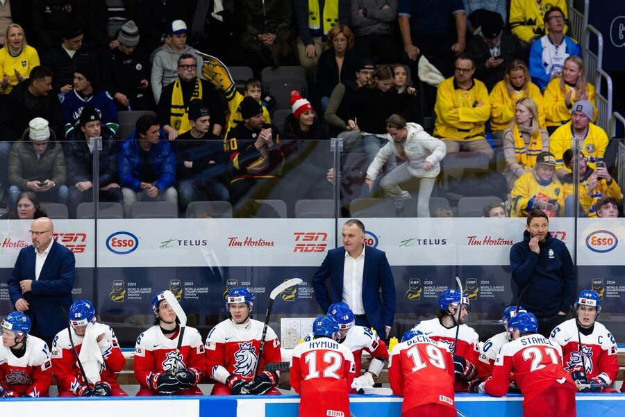 Pohled na střídačku české hokejové reprezentace U20