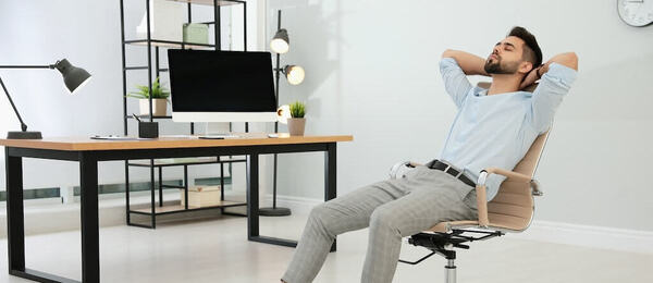 Nezanedbávejte ve vašem životě ergonomii. Jak vybrat správnou zdravotní židli?