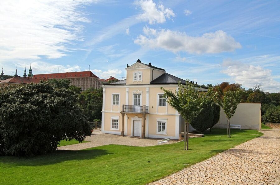 Lumbeho vila v Praze: Kde bydlí Petr Pavel, interiér, historie
